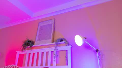 PARIS online show from February 16, 8:51 pm