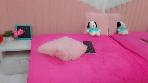 party_fre_girl online show from February 26, 7:39 pm