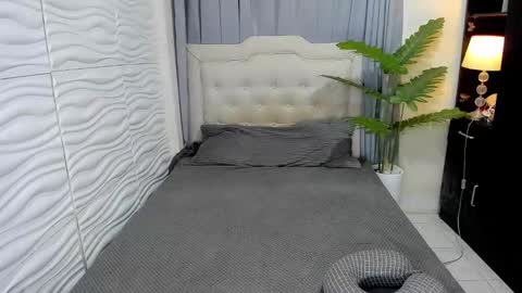 patricia_miller08 online show from January 9, 11:43 pm