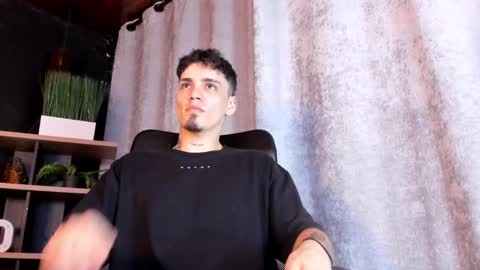 patrick_rouse online show from December 30, 8:47 pm