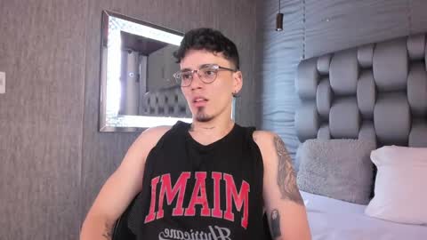 patrick_rouse online show from December 4, 5:49 pm