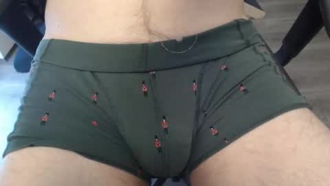 Snapshot of patrol7540 chatting on October 28, 9:43 am patrol7540 online show from October 28, 9:43 am