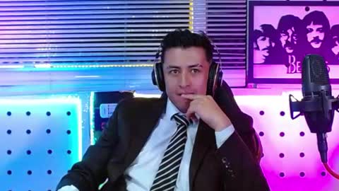 Darko0717  online show from July 28, 2:13 pm