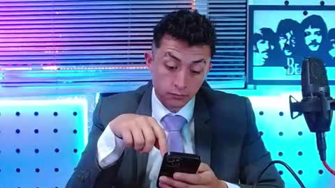Darko0717  online show from July 27, 1:30 pm