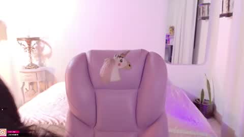 Sofa online show from June 18, 5:02 am