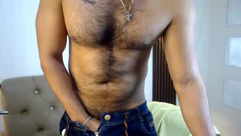 paul_cros online show from July 25, 11:52 am