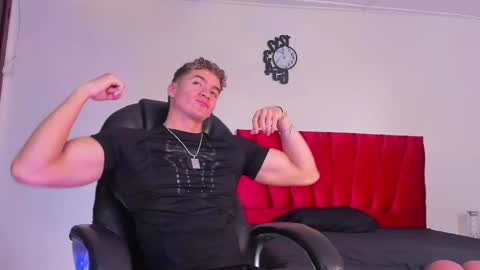 Snapshot of paul_george212 chatting on October 6, 2:35 pm Paull George online show from October 6, 2:35 pm