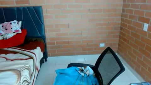 paula__117 online show from May 25, 11:11 pm