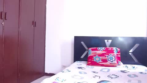 PAULA online show from September 23, 7:53 pm