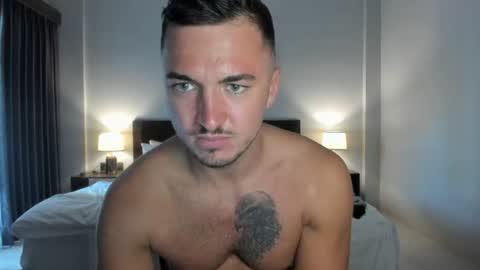 paulblack021 online show from August 4, 7:26 am