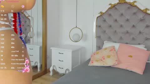 paulina lux online show from April 12, 2:21 pm