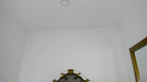 paulina lux online show from February 13, 8:12 pm