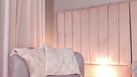 paylina monroy online show from November 7, 1:19 am