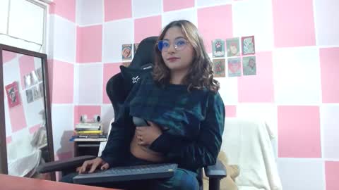 Paulina mosh online show from March 2, 12:22 pm