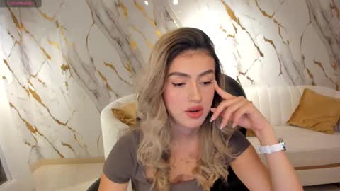 Paulina Santos  online show from March 7, 7:05 pm