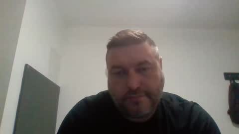 pauljr85 online show from June 8, 11:38 pm