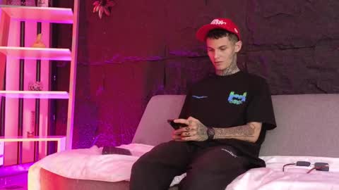 Paulo online show from February 4, 9:51 pm