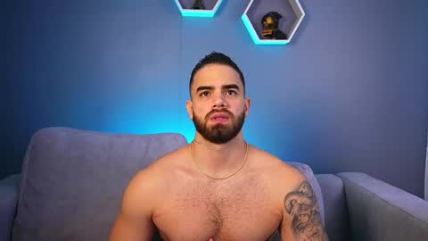 Paul Phoenix online show from February 3, 7:29 pm