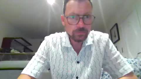 pchittt online show from April 18, 7:58 pm