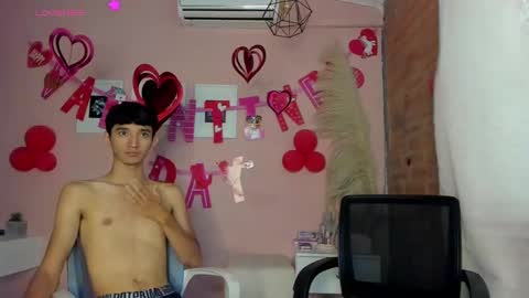 peach tyron online show from February 15, 5:07 pm