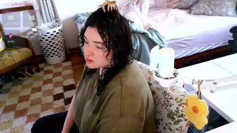 Peach Bandit online show from April 21, 2:57 pm