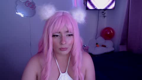 peacherry_ online show from January 14, 11:05 pm