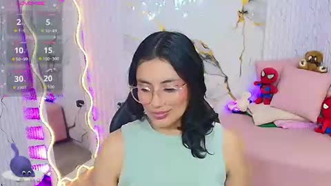 peachy_tay online show from June 12, 11:31 am