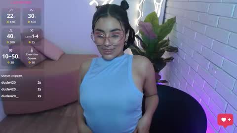 peachy_tay online show from November 7, 11:56 am