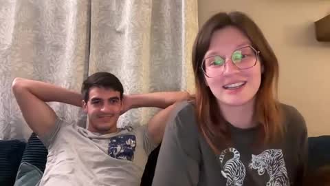 peachysweetxxx online show from September 27, 5:49 am