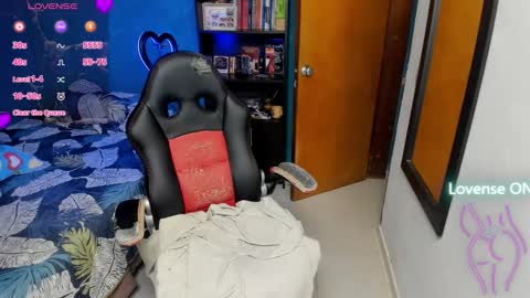 Tangerine Penaut online show from September 19, 1:32 am