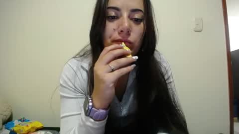 Pearl online show from March 12, 11:33 pm