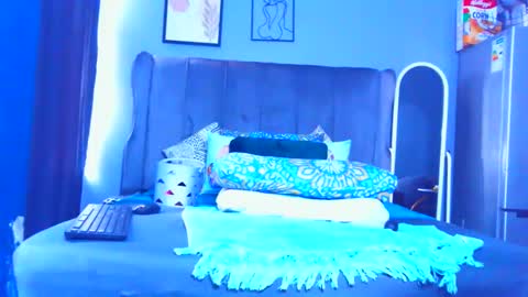 Pearl online show from March 23, 12:43 pm