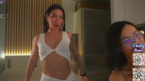 Leo online show from April 12, 4:00 pm