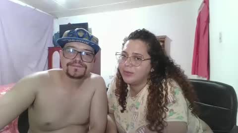 Snapshot of pecadodulce chatting on February 9, 1:11 am pecadodulce online show from February 9, 1:11 am