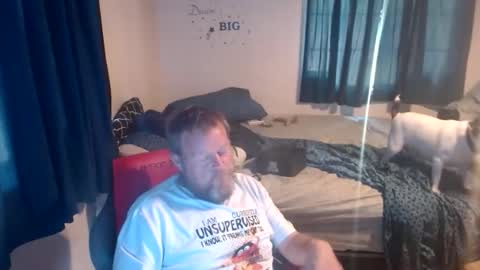 pecker40 online show from June 6, 7:31 pm