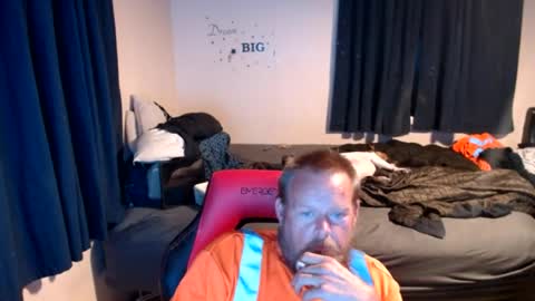 pecker40 online show from August 1, 2:35 am