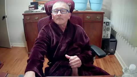 peepingmale online show from December 28, 1:38 pm