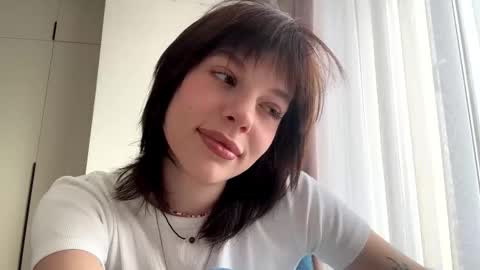 Lolly online show from November 19, 9:30 am