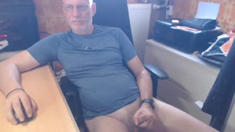 Pemue65 online show from August 4, 9:05 am