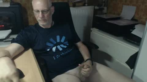Pemue65 online show from June 24, 7:26 am