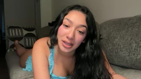 penelopeinwonderland online show from January 17, 1:15 am