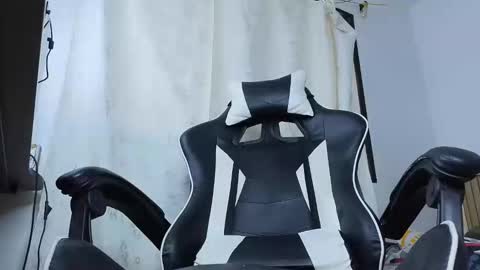 Sebas online show from November 4, 3:57 pm