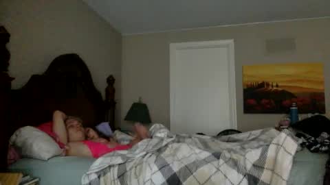 Penutbuttajelllytime online show from September 14, 6:31 pm