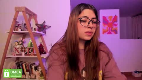 Sarah Ana Banana online show from December 2, 12:20 am