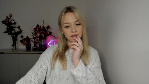 Cindy online show from March 7, 12:34 pm