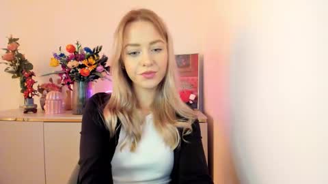 Cindy online show from October 15, 5:43 am