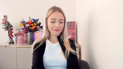 Cindy online show from October 3, 6:10 am