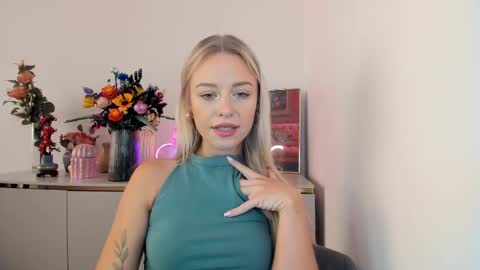 Cindy online show from September 24, 5:36 am