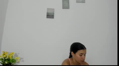 Perla mistc online show from February 14, 6:43 pm