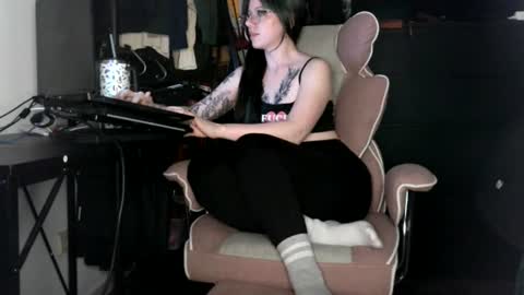 Persephone online show from July 31, 12:06 pm